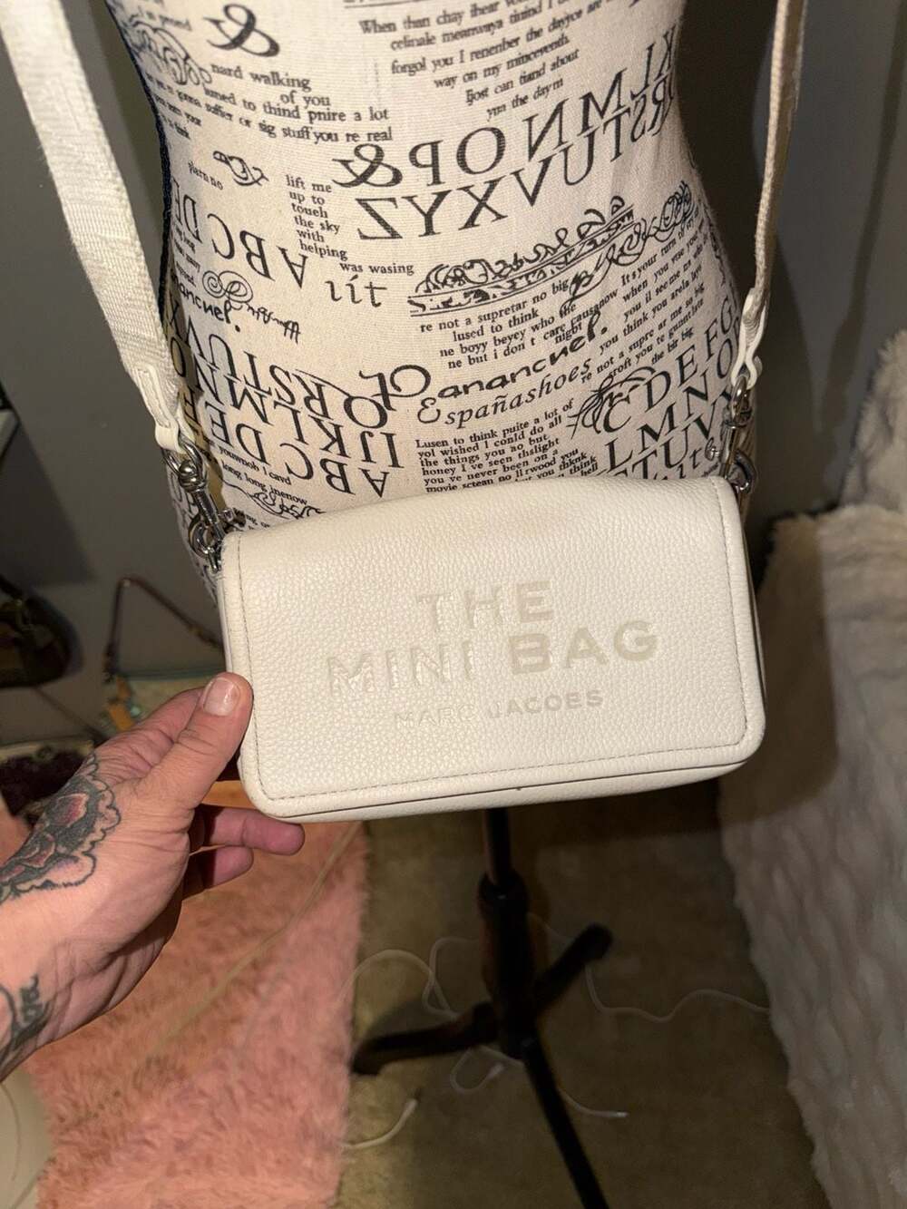 Marc Jacobs: Off-White 'The Leather Mini' Bag
